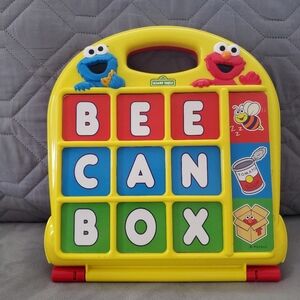 VTG 1999 Sesame Street ABC Desk, TYCO preschool toys